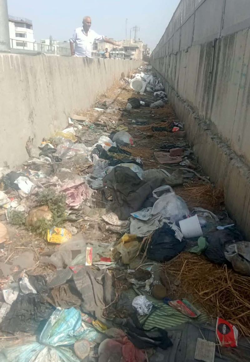 Garbage Mountains Plague Ludhiana's Lakkar Bridge: A Major Question Mark Over City Sanitation
