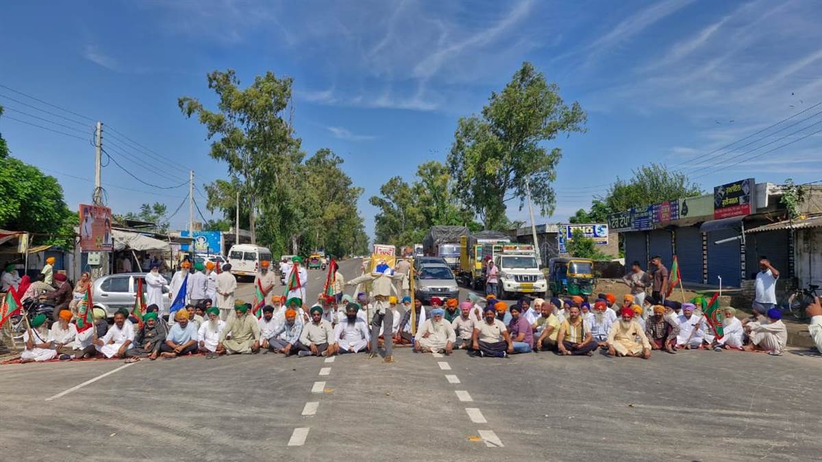 Farmers' Protest in Roorkee: Blockades Highlight Deep-Seated Crisis in Punjab